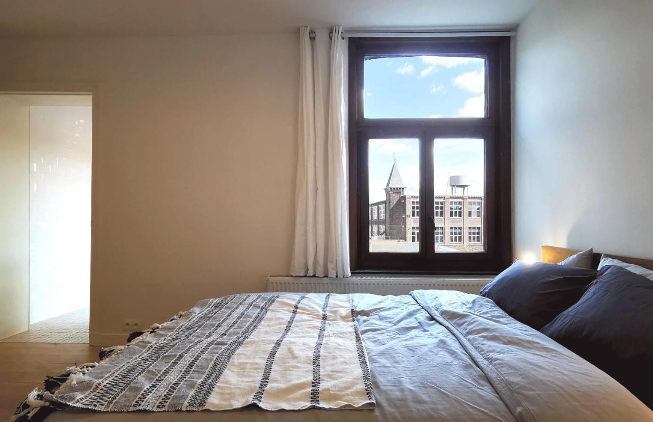 Appartement Et Parking Privatif Le Long De L Escaut Tournai Exterior photo